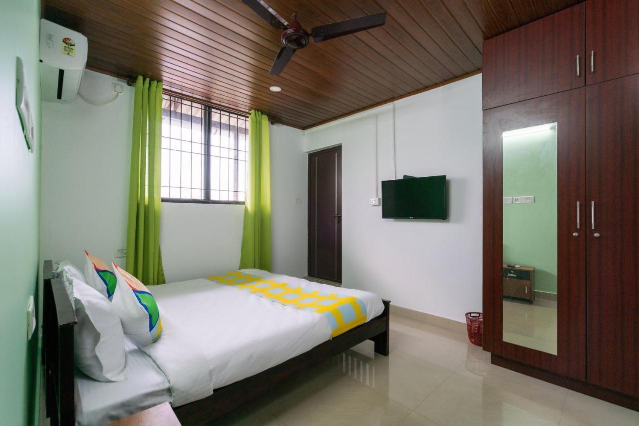 Oyo Home 49697 Aj Apartments Kochi Exterior foto